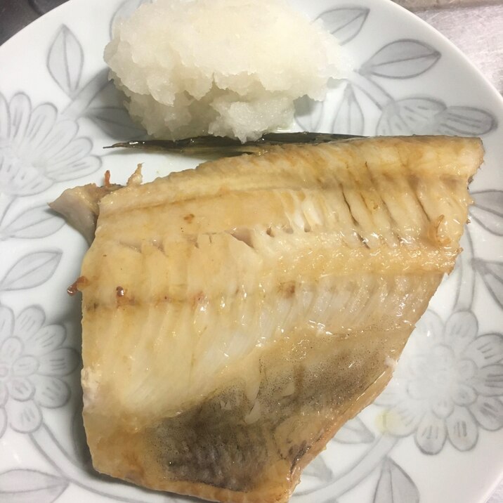簡単 ほっけの塩焼き 魚焼きフライパン レシピ 作り方 By たけのこぽんこ 楽天レシピ 簡単 ほっけの塩焼き 魚焼きフライパン レシピ 作り方 By たけのこぽんこ 楽天レシピ